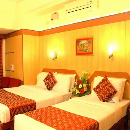 Hotel Swagath Bangalore Esterno foto