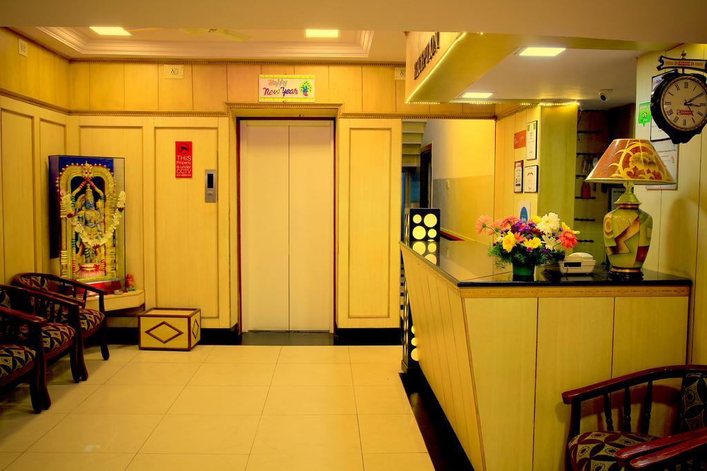 Hotel Swagath Bangalore Esterno foto