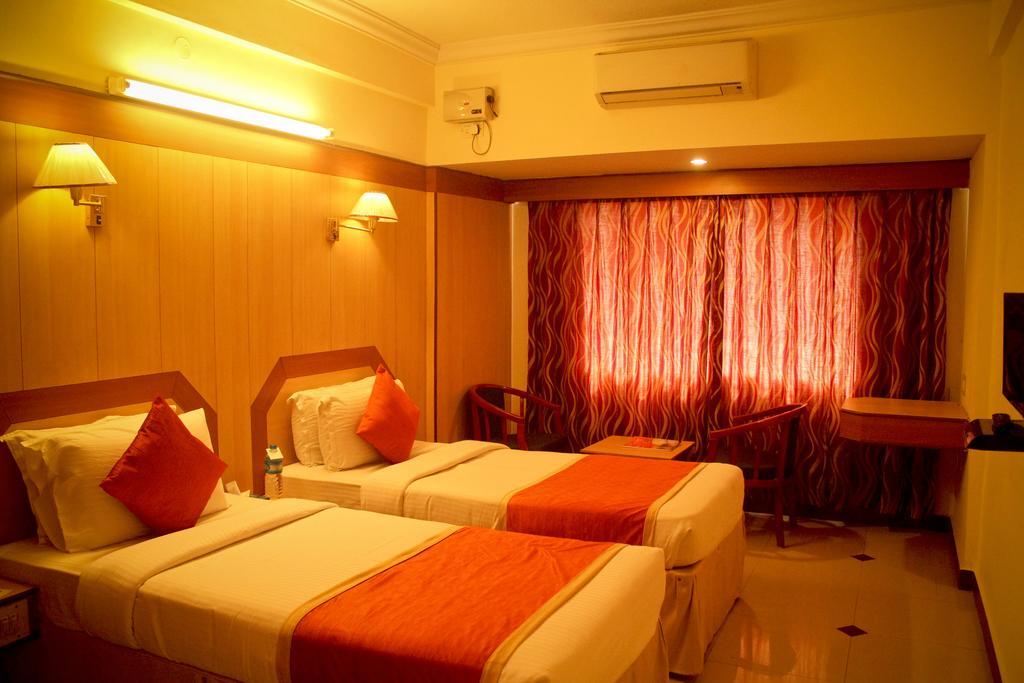 Hotel Swagath Bangalore Esterno foto